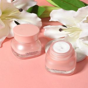 کرم آبرسان و مرطوب کننده شکوفه گیلاس ژاپنی برند لایکو LAIKO